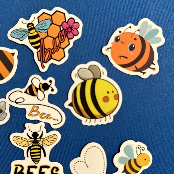 NEW! - Set of 9 bee stickers - honey bee - hive NWOT - Picture 3 of 5